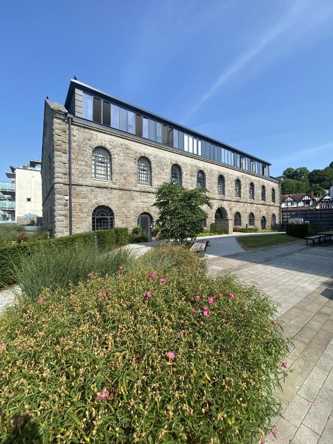 Sublime Waterfront Retreat With Private Terrace Daire Bristol Dış mekan fotoğraf